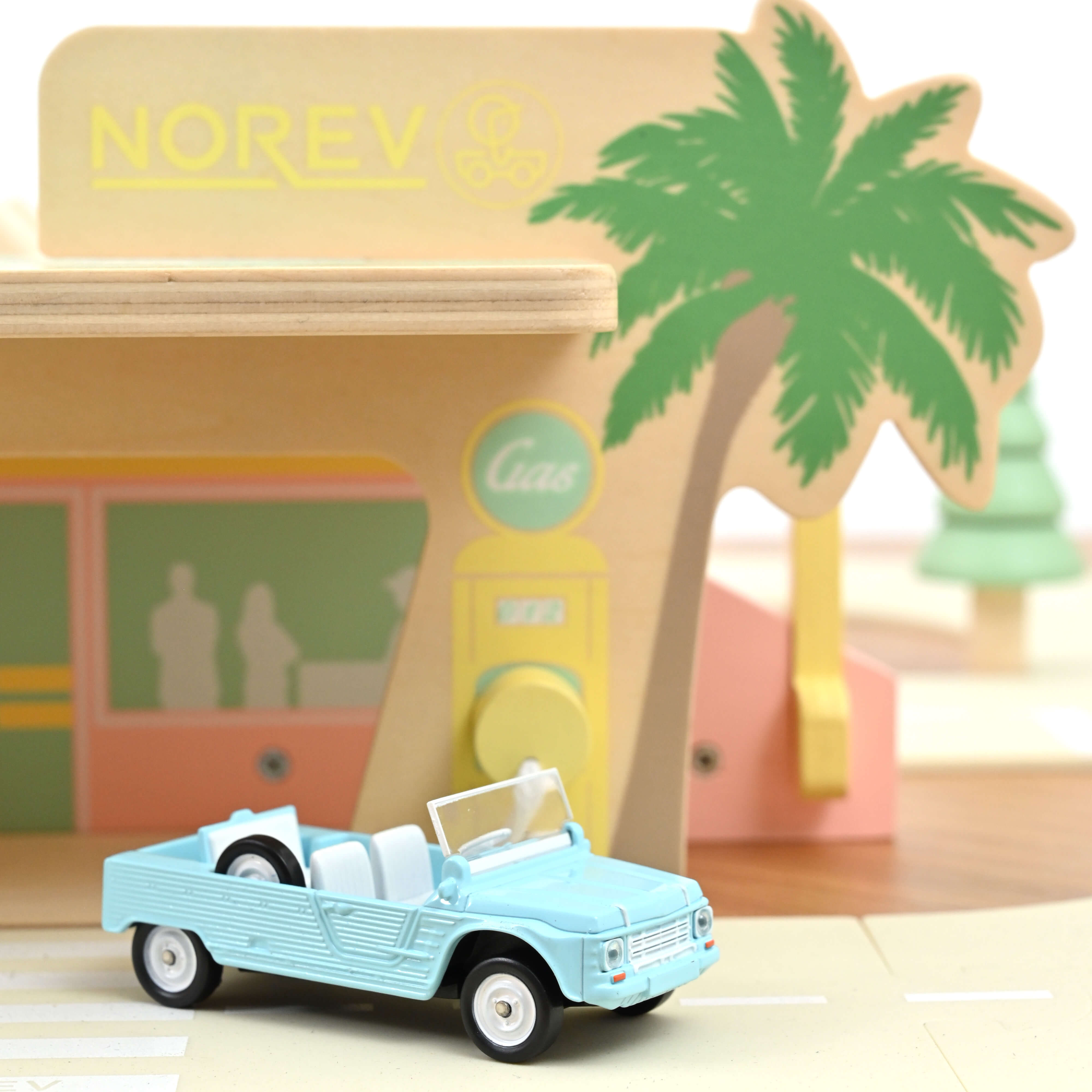Citroen E-MEHARI de 2016 - 1/43ème en boite Citroen E-MEHARI de 2016 - 1/43ème en boite