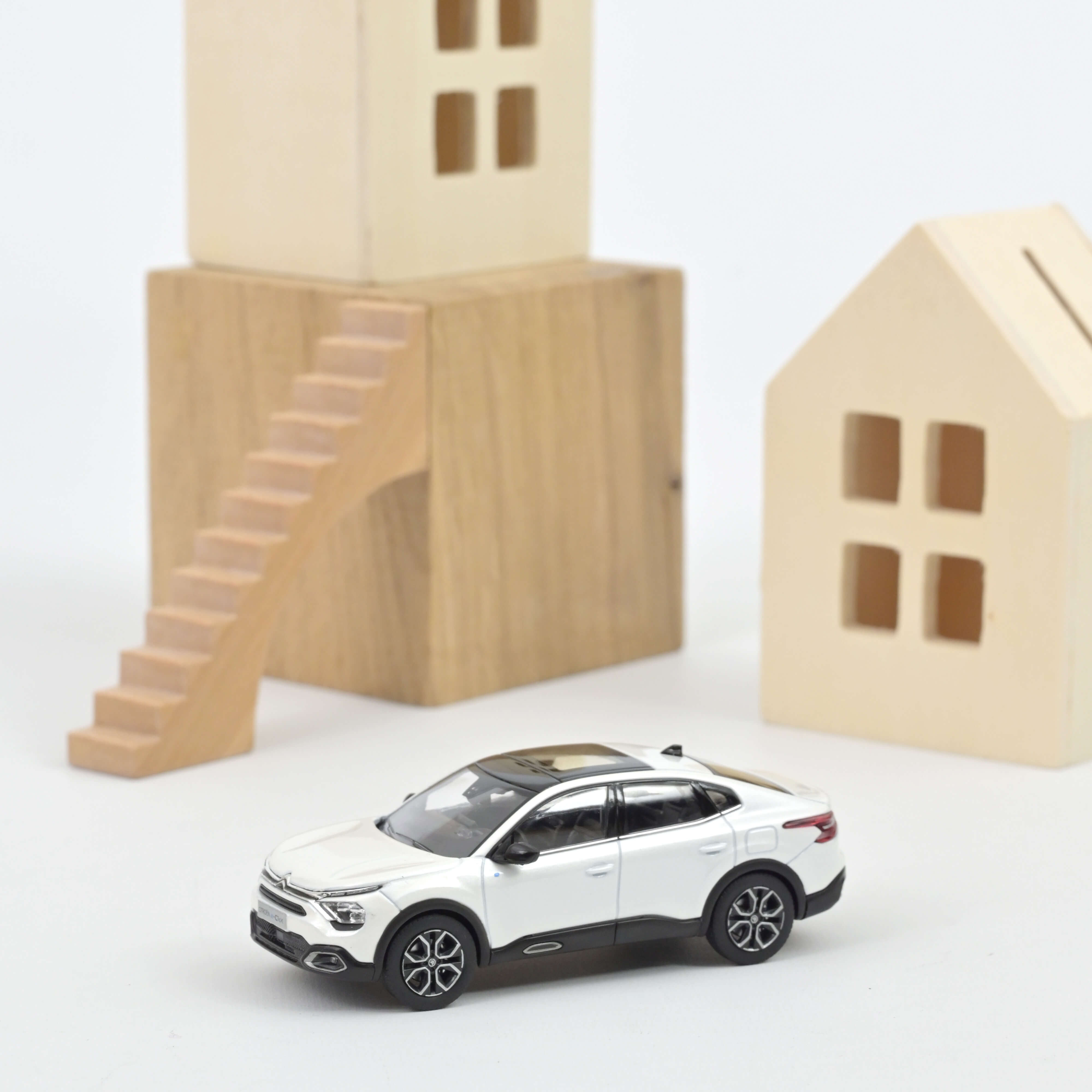 La Citroën ë-C4 X s'annonce au 1/64 (Gamme Norev 3 inches La Citroën ë-C4 X s'annonce au 1/64 (Gamme Norev 3 inches