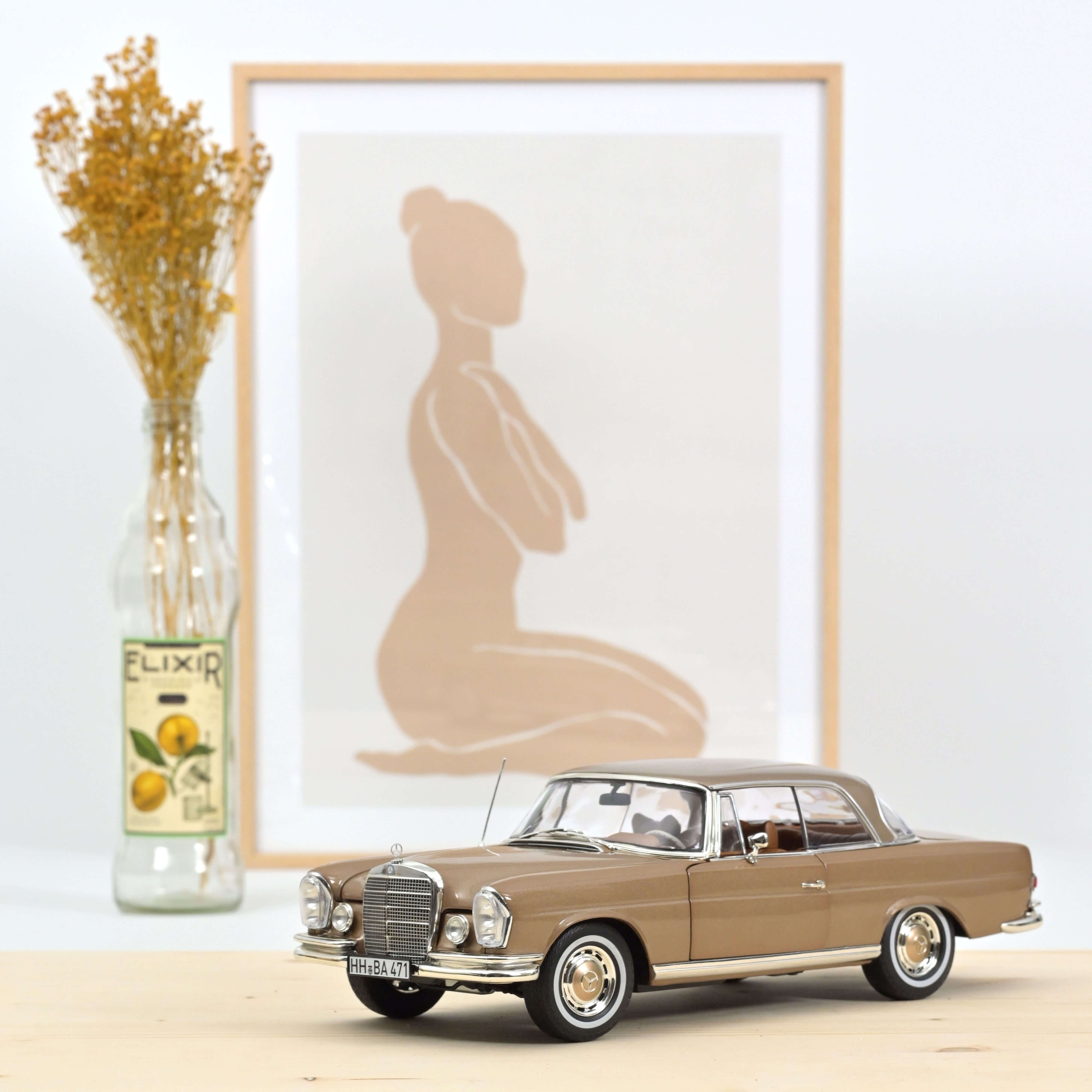 Norev 1:18 Mercedes-Benz 250 SE (W108) Année de construction 1967 blanc 183763 modèle voiture Norev 1:18 Mercedes-Benz 250 SE (W108) Année de construction 1967 blanc 183763 modèle voiture