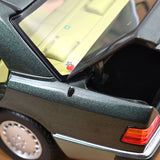 Mercedes-Benz 230 E 1990 Vert Nuit métallisé 1/18