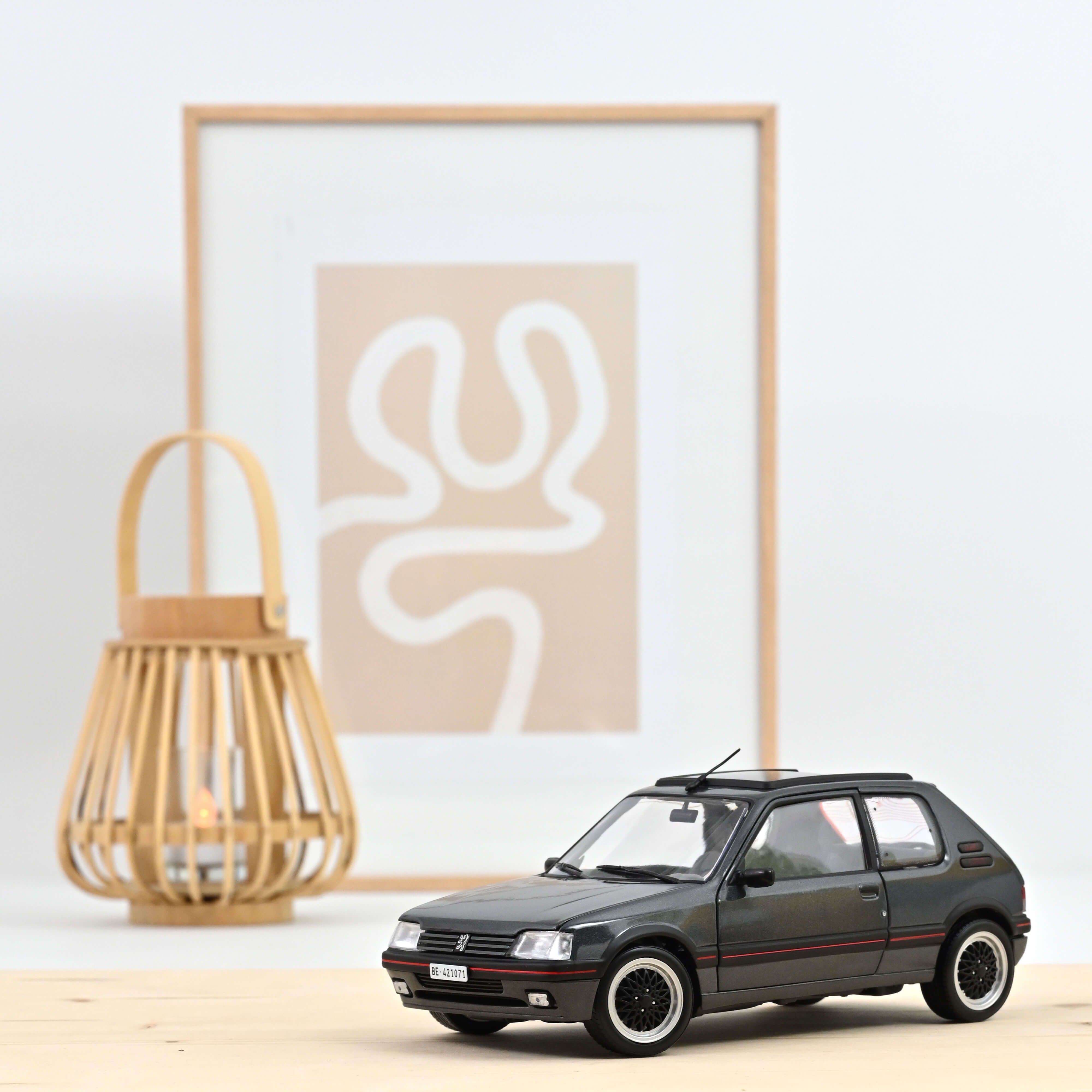 Modèle réduit Peugeot - 205 1.9 Gti Griffe 1990 - Vert 1/18 | Solido Modèle réduit Peugeot - 205 1.9 Gti Griffe 1990 - Vert 1/18 | Solido