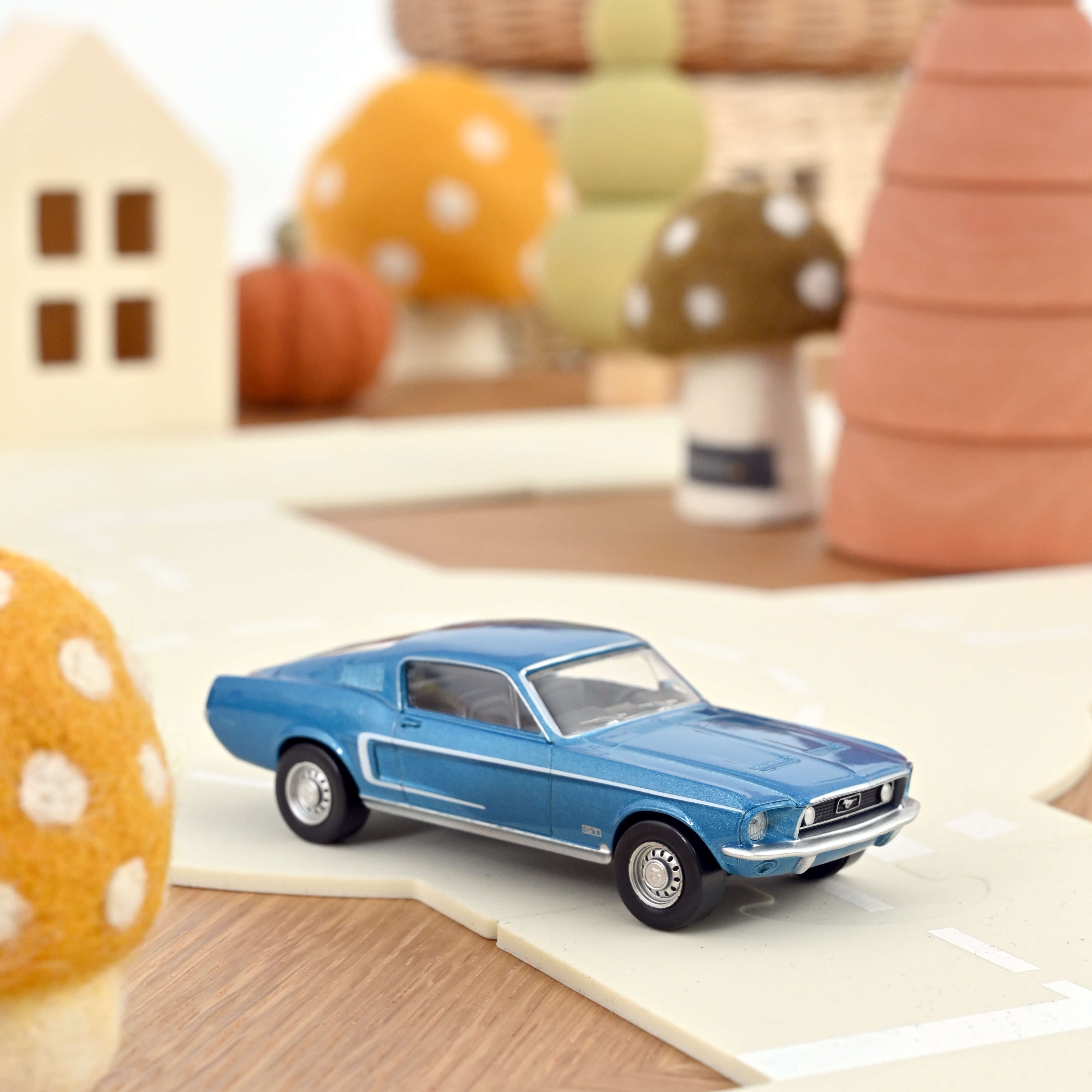 Diecast model cars Ford Mustang 1/43 Norev GT Fastback mattgrün 1968 Diecast model cars Ford Mustang 1/43 Norev GT Fastback mattgrün 1968