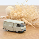 Peugeot J9 1981 Beige 1/87