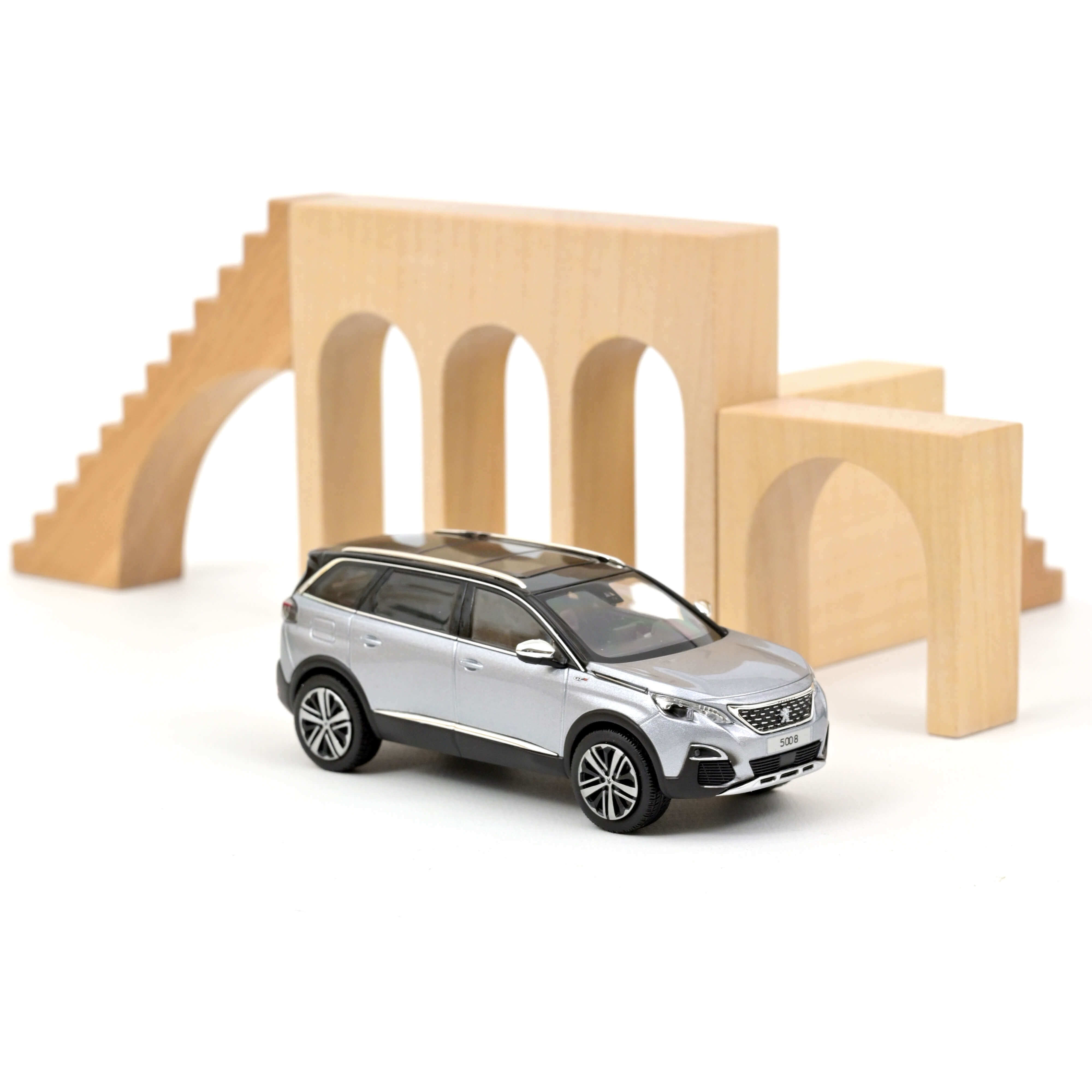 Peugeot 5008 GT Black Pack 2020 Blanc Nacré 1/43 Peugeot 5008 GT Black Pack 2020 Blanc Nacré 1/43