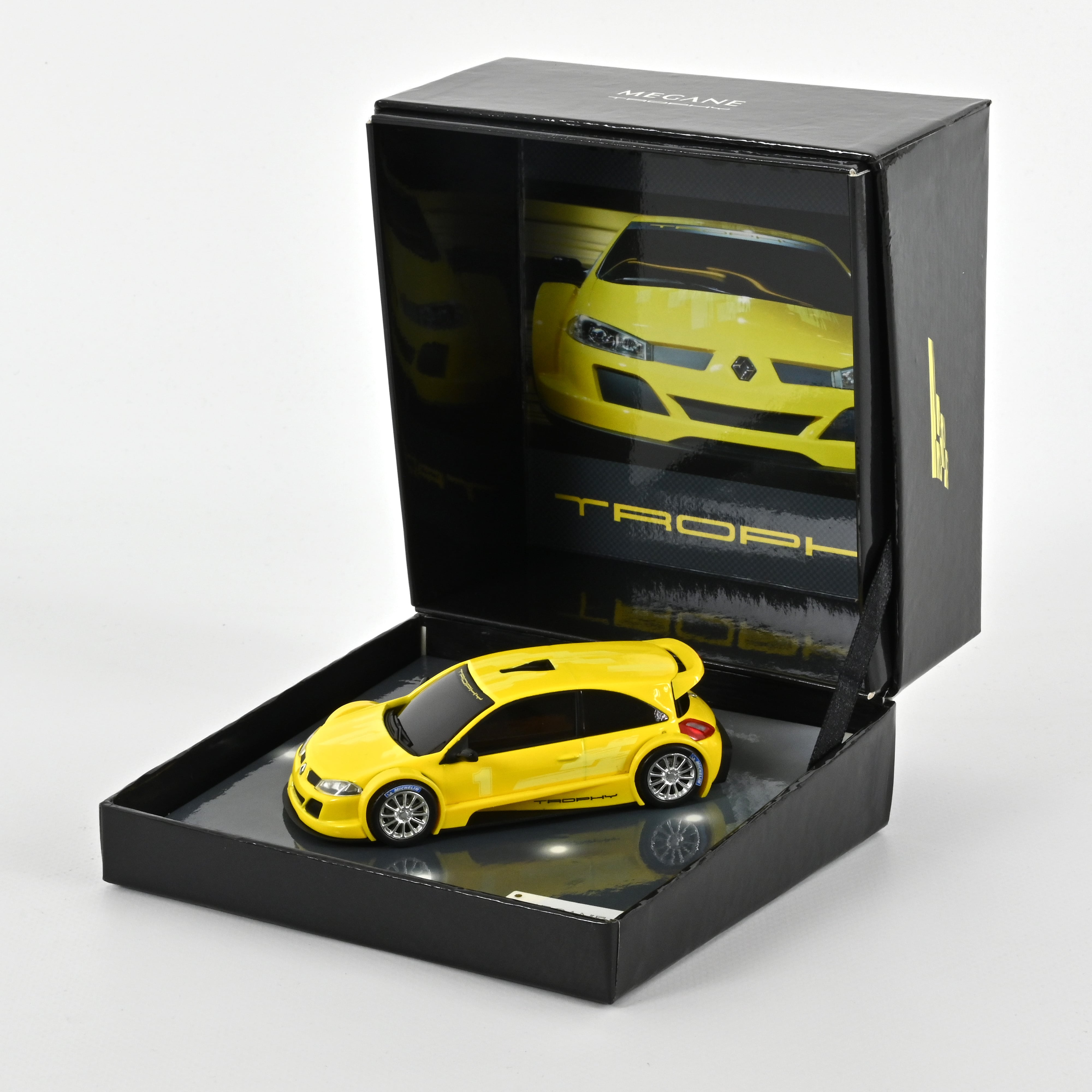 RENAULT MEGANE TROPHY Version Salon De Paris 2004 NOREV 1:43 RENAULT MEGANE TROPHY Version Salon De Paris 2004 NOREV 1:43