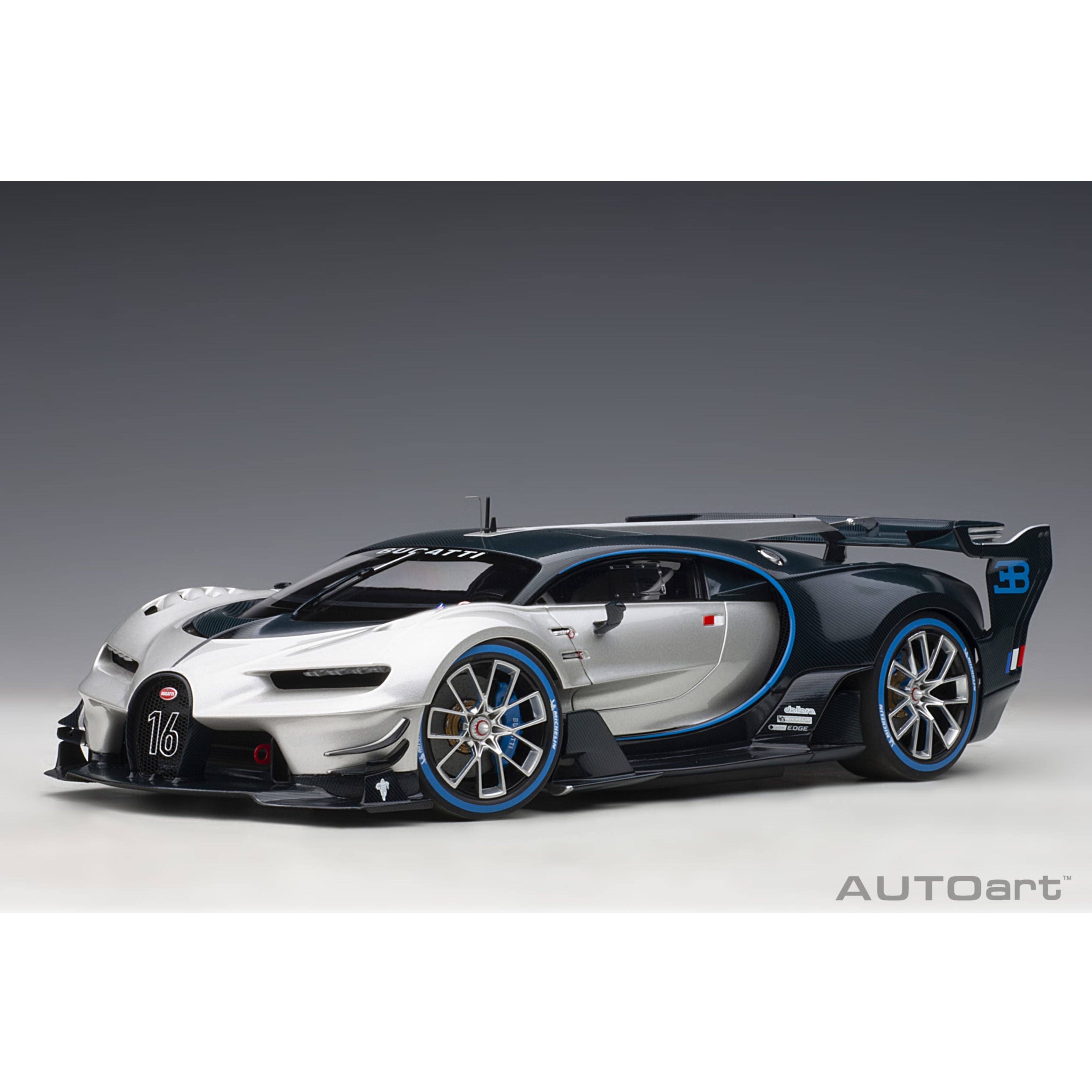 Bugatti Vision GT 2015 Silver/Blue Carbon 1:18 – Norev