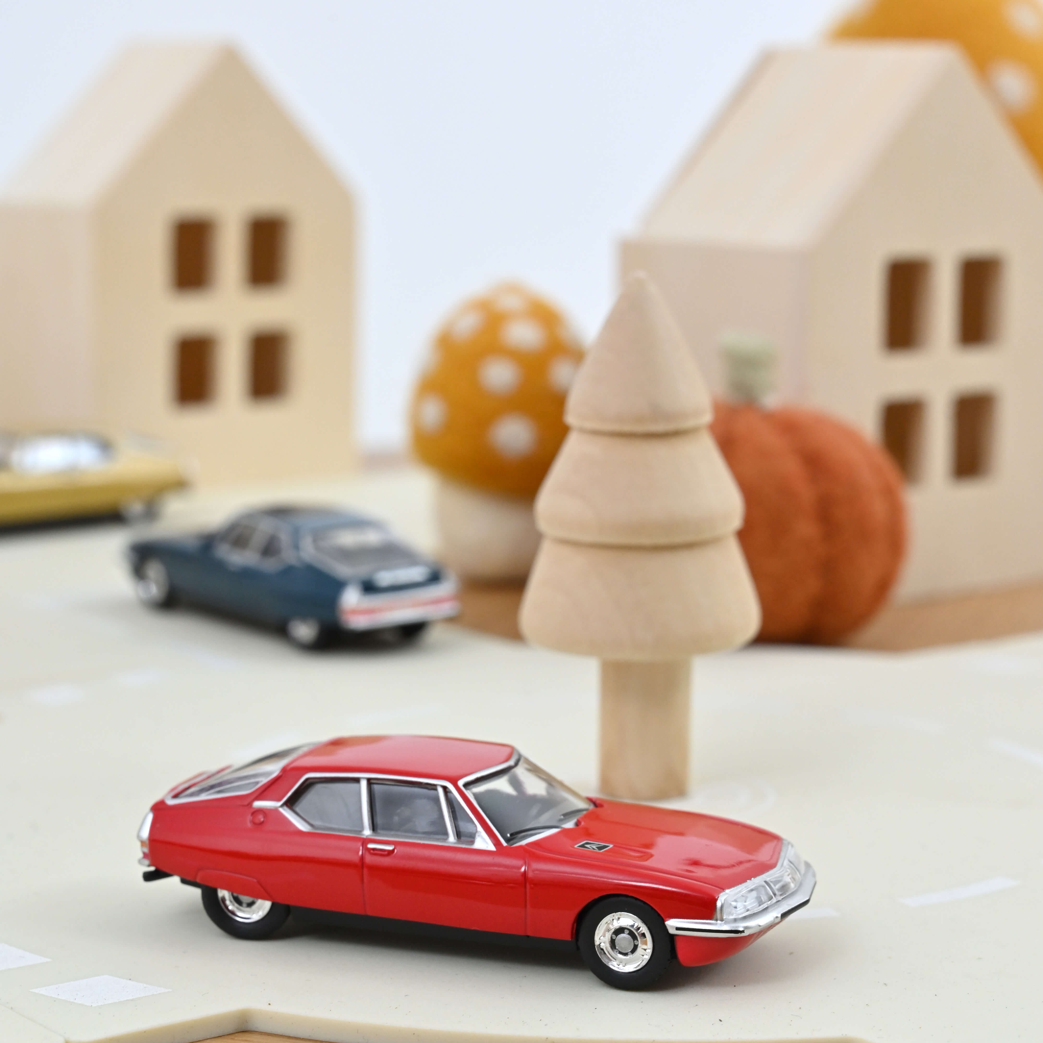 Citroen SM wit Salon van Genève 1970 Norev 1:12 - Modelauto's | 1:5 tot 1:12 Citroen SM wit Salon van Genève 1970 Norev 1:12 - Modelauto's | 1:5 tot 1:12