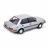 Volvo 360 1987 Silber 1:18