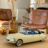 Citroën DS 19 1956 Beige&Purple 1:12