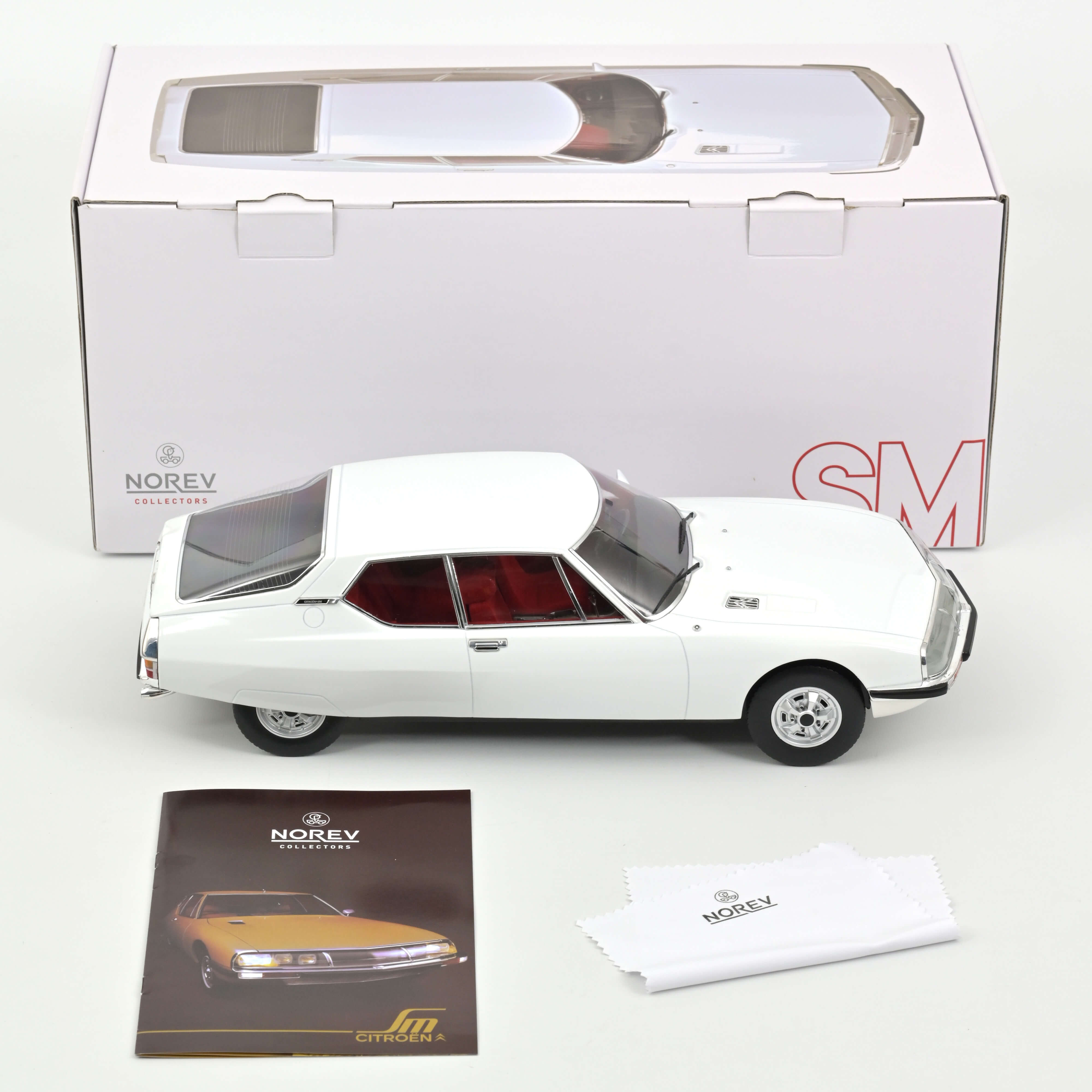 Citroën - Ami Super 1974 - Norev - 1/18 - Voiture miniature diecast Citroën - Ami Super 1974 - Norev - 1/18 - Voiture miniature diecast
