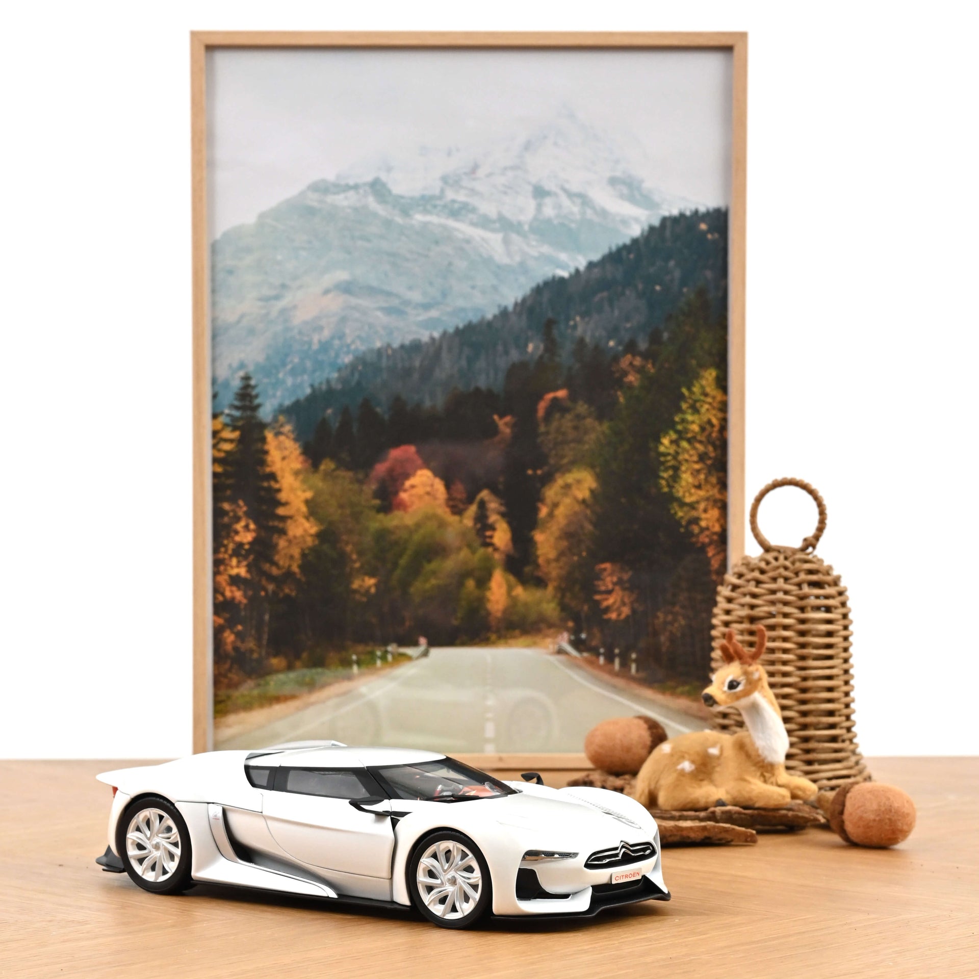 NOREV 1/43 - CITROEN Numéro 9 Concept 2012 - Réf 159501 - Très Bon état En Boîte