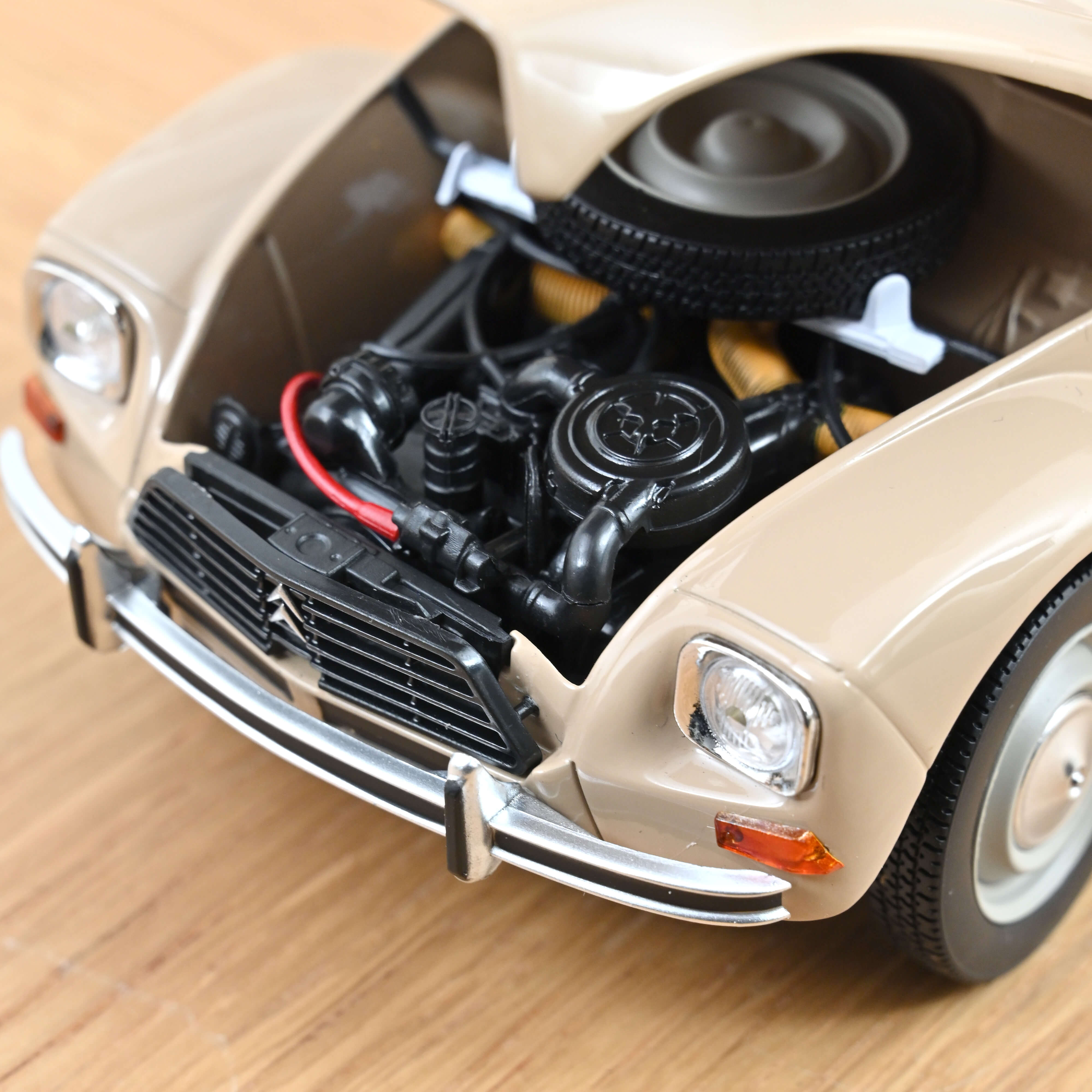Citroën - Dyane 6 - Solido - 1/18 - Autos Miniatures Citroën - Dyane 6 - Solido - 1/18 - Autos Miniatures