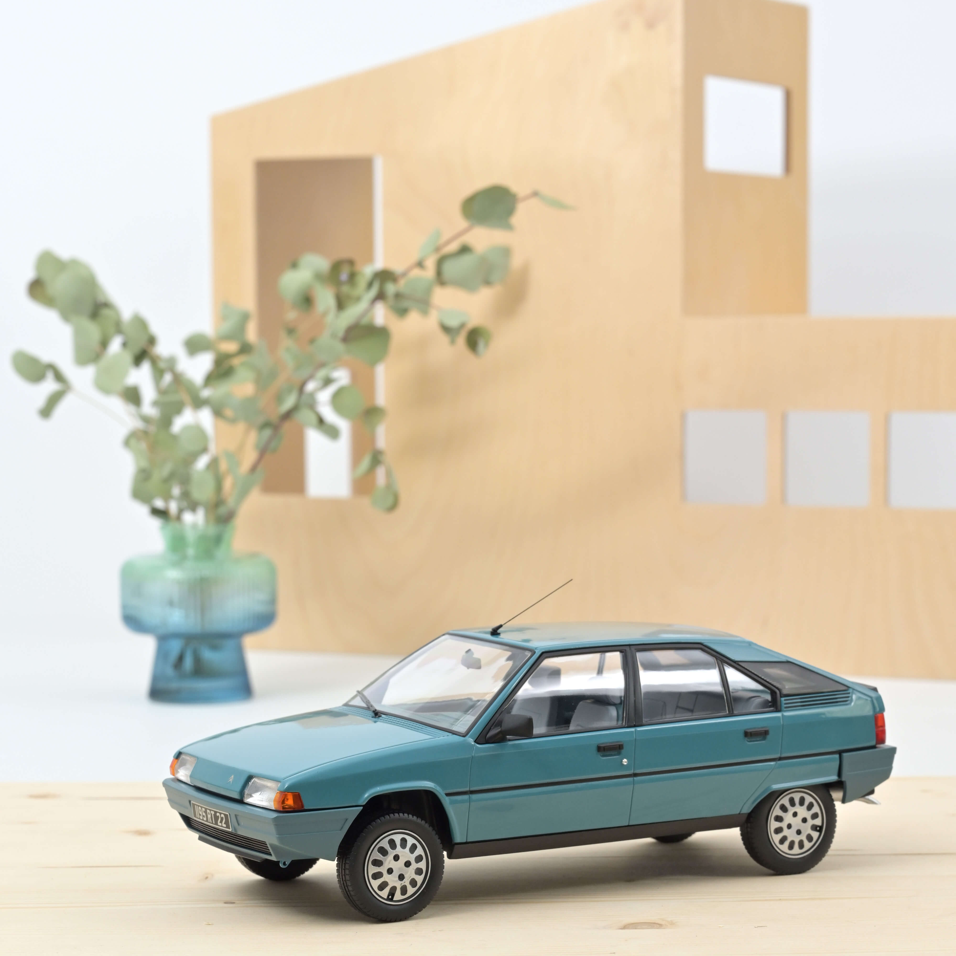 Die cast 1/43 Modellino Auto Citroen BX 16 TRS 1983 Die cast 1/43 Modellino Auto Citroen BX 16 TRS 1983