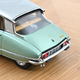Citroën DS 23 Pallas 1972 Green metallic 1:18 - 400pcs
