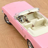 Ford Mustang Convertible 1965 Rose 1/18 - 200 pcs