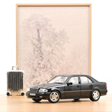 Mercedes-Benz C36 AMG 1993 Noir Obsidian métallisé 1/18