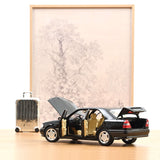 Mercedes-Benz C36 AMG 1993 Noir Obsidian métallisé 1/18