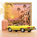 Mercedes-Benz 450 SL (US version) 1979 Yellow 1:18