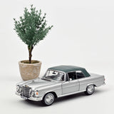 Mercedes-Benz 280 SE Cabriolet 1969 Argent métallisé 1/18