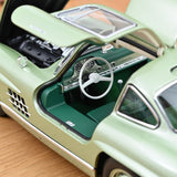 Mercedes-Benz 300 SL 1954 Vert clair metallisé 1/18 - 200 pcs
