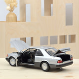 Mercedes-Benz 300 CE-24 Coupé 1990 Argent 1/18