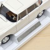 Mercedes-Benz 220 S 1965 Beige 1/18 - 200pcs