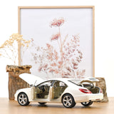 Mercedes-Benz CLS Coupé 2011 Brilliant White Metallic 1:18