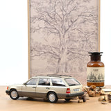Mercedes-Benz 300 TD 1990 Argent fumé métallisé 1/18 - 200pcs