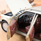 Mercedes-Benz 300 TD 1990 Argent fumé métallisé 1/18 - 200pcs