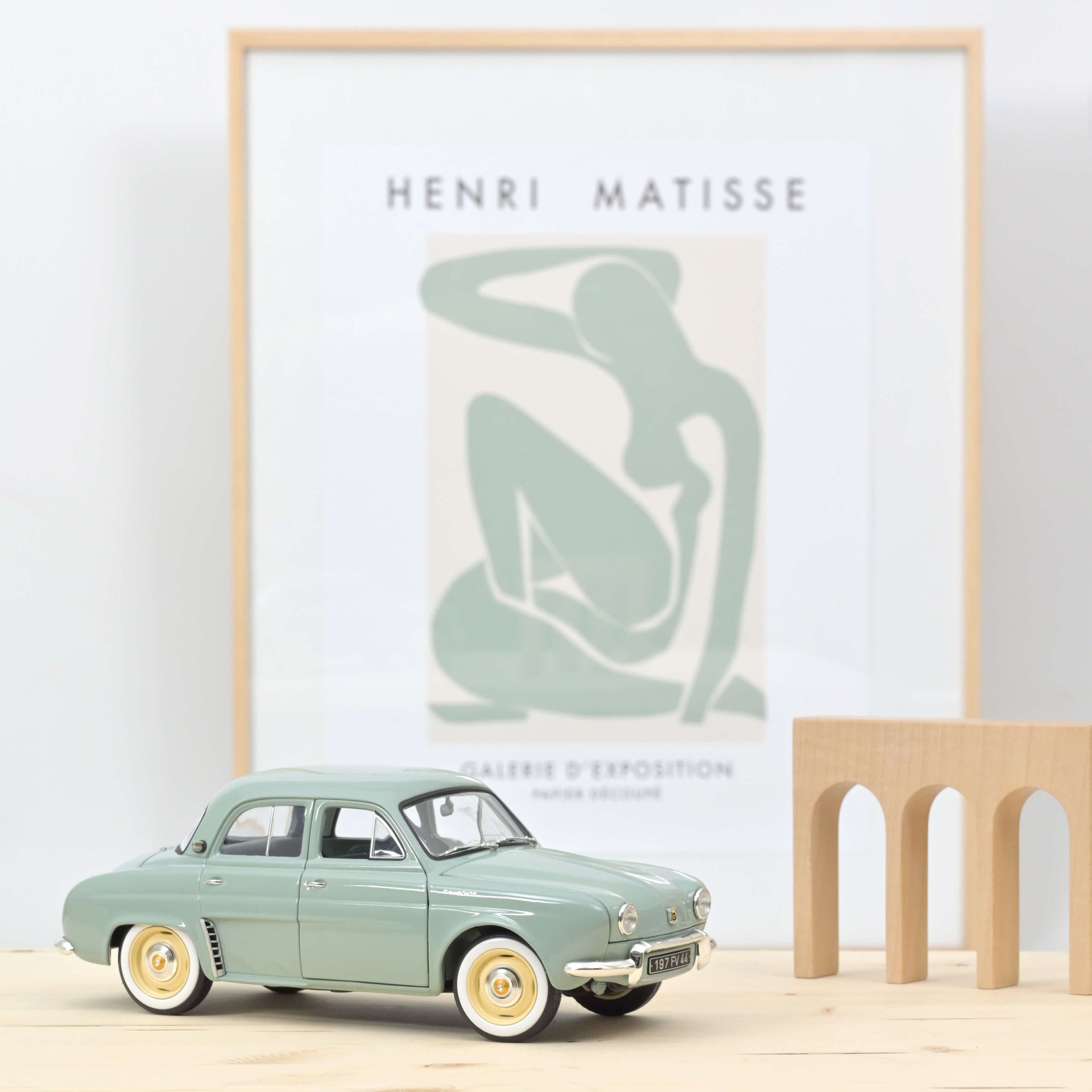 Marketplace - Renault Dauphine 1958 Bleu Azur - Norev - 1:18 Marketplace - Renault Dauphine 1958 Bleu Azur - Norev - 1:18