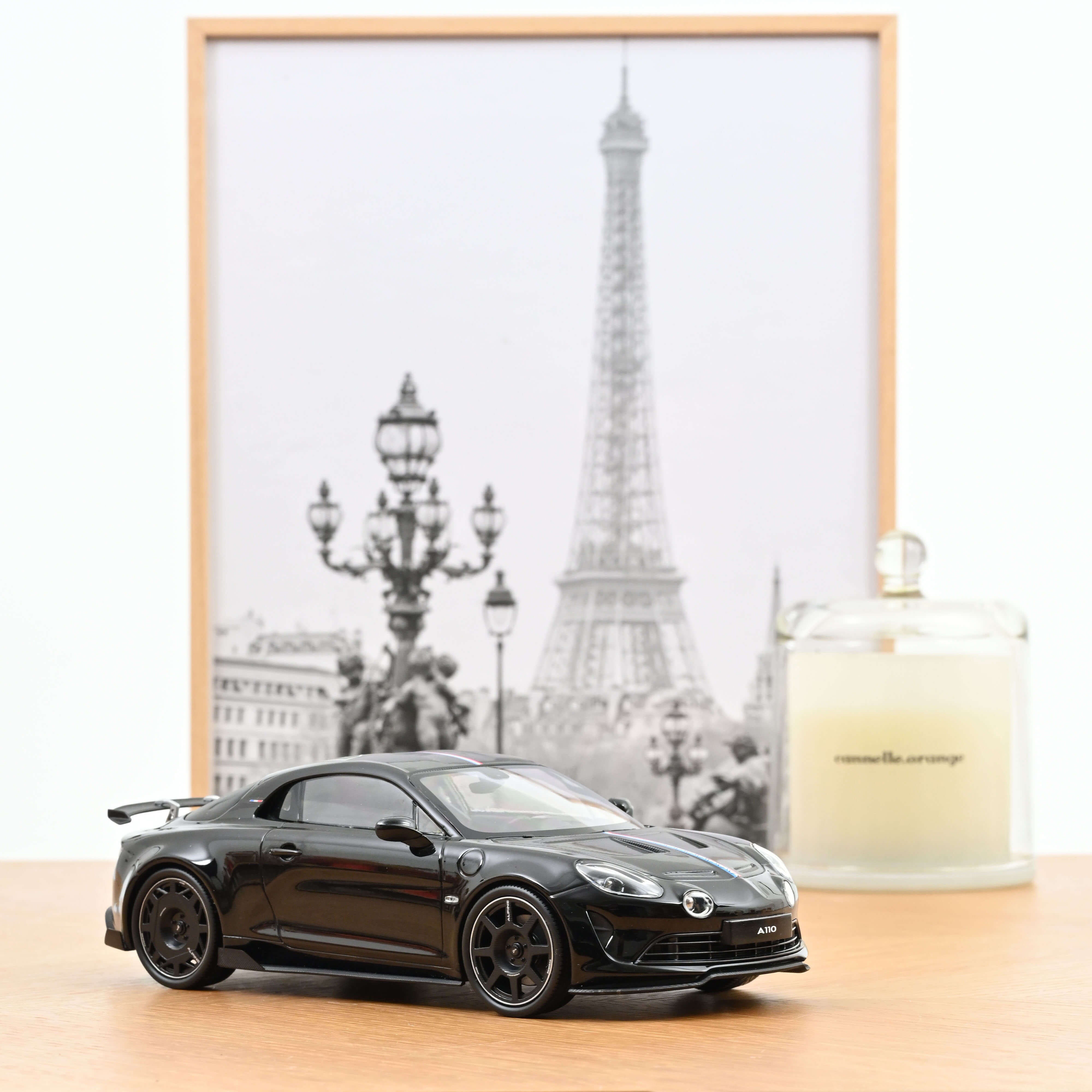 NOREV 1/18 ALPINE A110 BLANCHE PREMIERE EDITION - LIRE NOREV 1/18 ALPINE A110 BLANCHE PREMIERE EDITION - LIRE