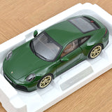 Porsche 911 Carrera 2025 Irischgrün 1:18 - 200 Stk.