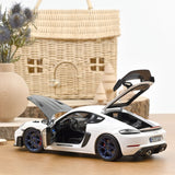 Porsche Cayman GT4 RS w/Weissach Pack 2023 White 1:18