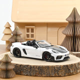 Porsche 718 Spyder RS w/ Weissach Pack 2023 White 1:18