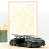 Porsche 911 GT3 Touring Package 2021 Vert met 1/18 - 300pcs