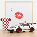 Porsche 911 GT3 RS Pack Weissach 2022 Blanc/Rouge Pyro 1/18