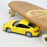 Porsche 911 GT2 2010 Yellow 1:18 - 200pcs