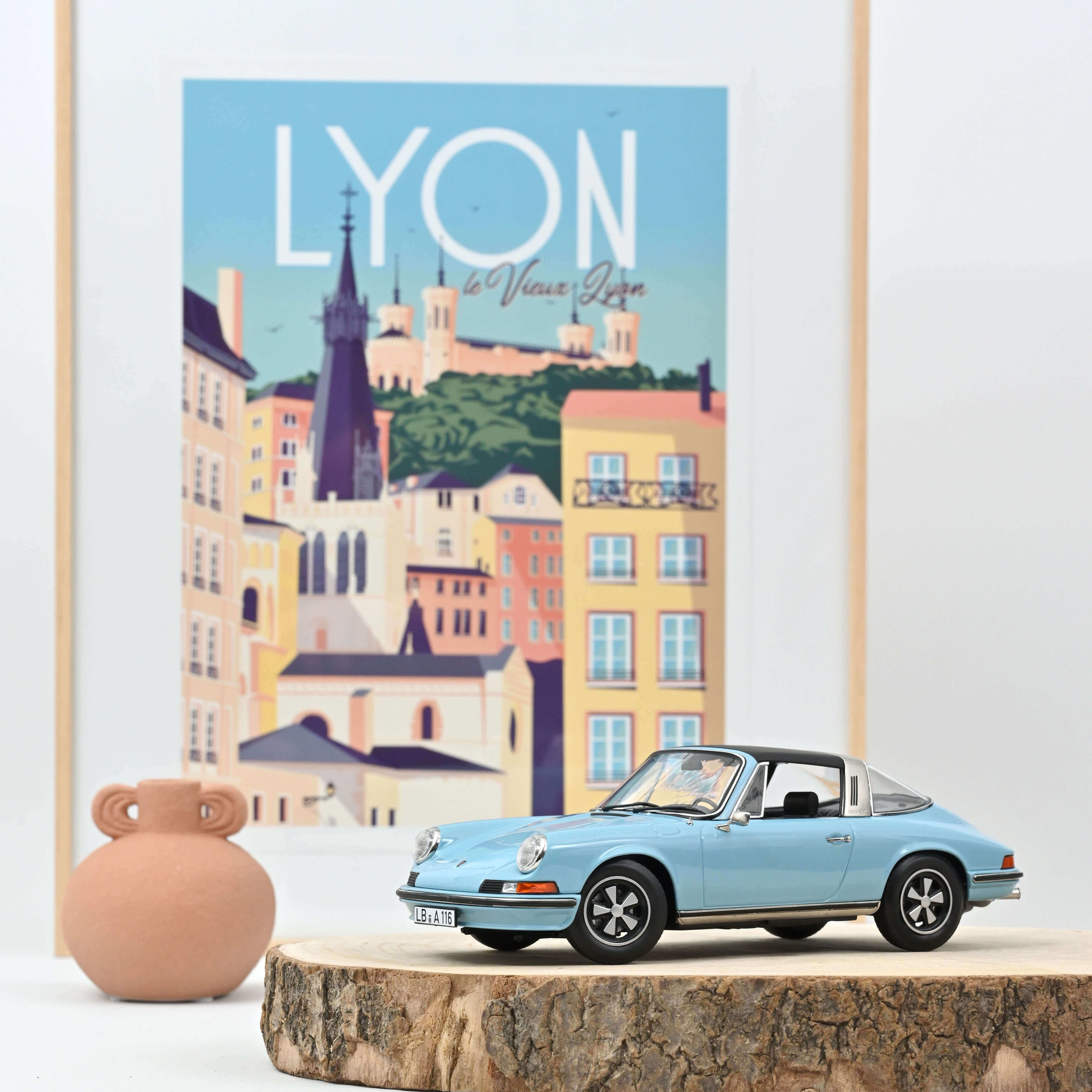 Porsche 911 S Targa 1973 Light Blue 1:18 – Norev