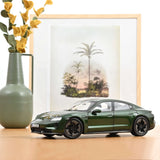Porsche Taycan Turbo S 2024 Oakgrün Neo 1:18 - 200Stk.