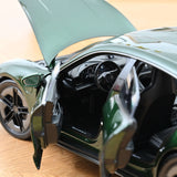 Porsche Taycan Turbo S 2024 Oakgrün Neo 1:18 - 200Stk.