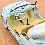 Miniature Norev Fiat 500 Jolly 1965 bleue 1/18, gros plan de l'habitacle et des sièges beiges
