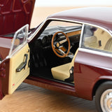 Alfa Romeo 2000 GTV 1973 Amarante 1/18