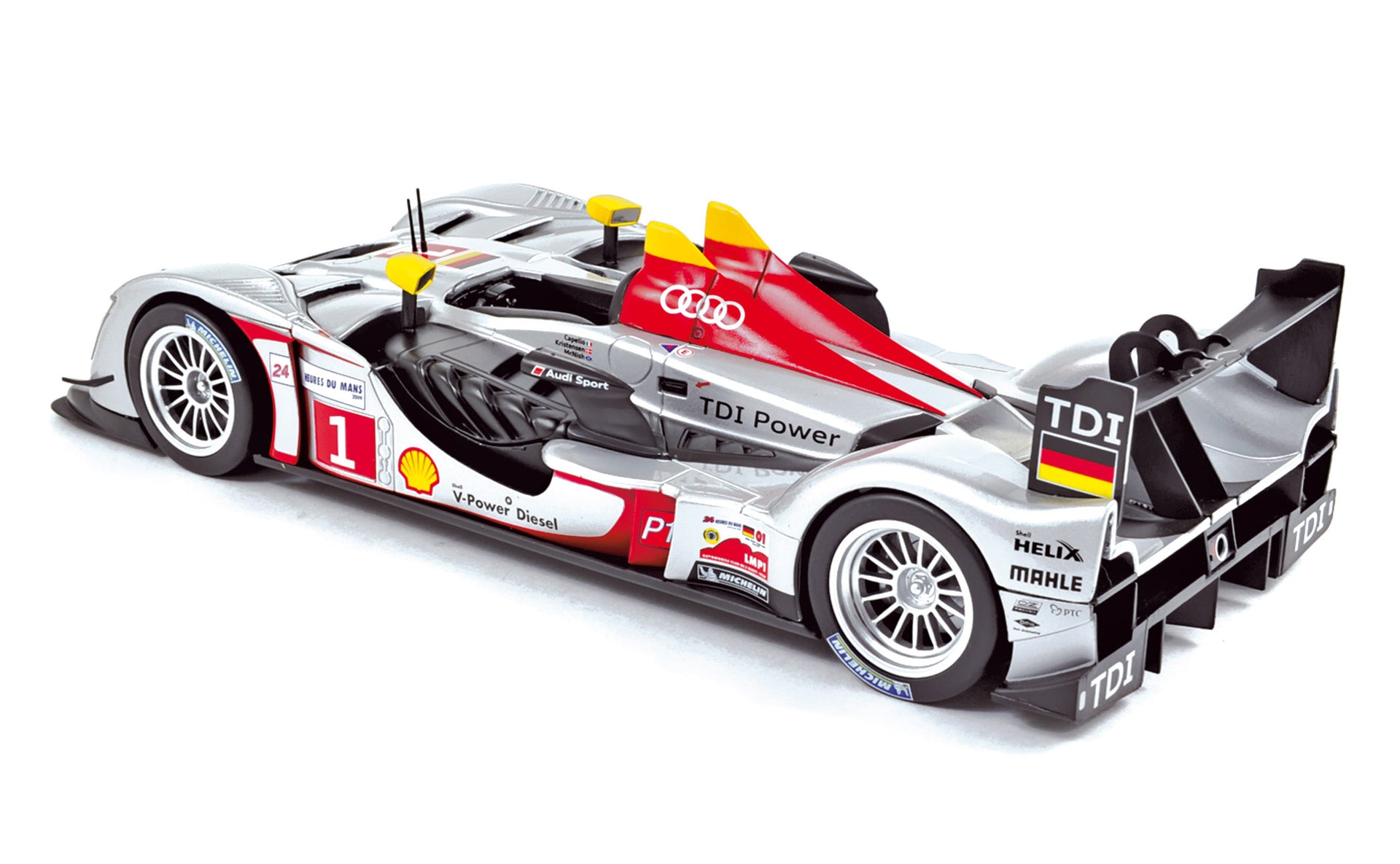 Audi R15 2009 24H Le Mans Capello/Kristensen/McNish 1:18 – Norev