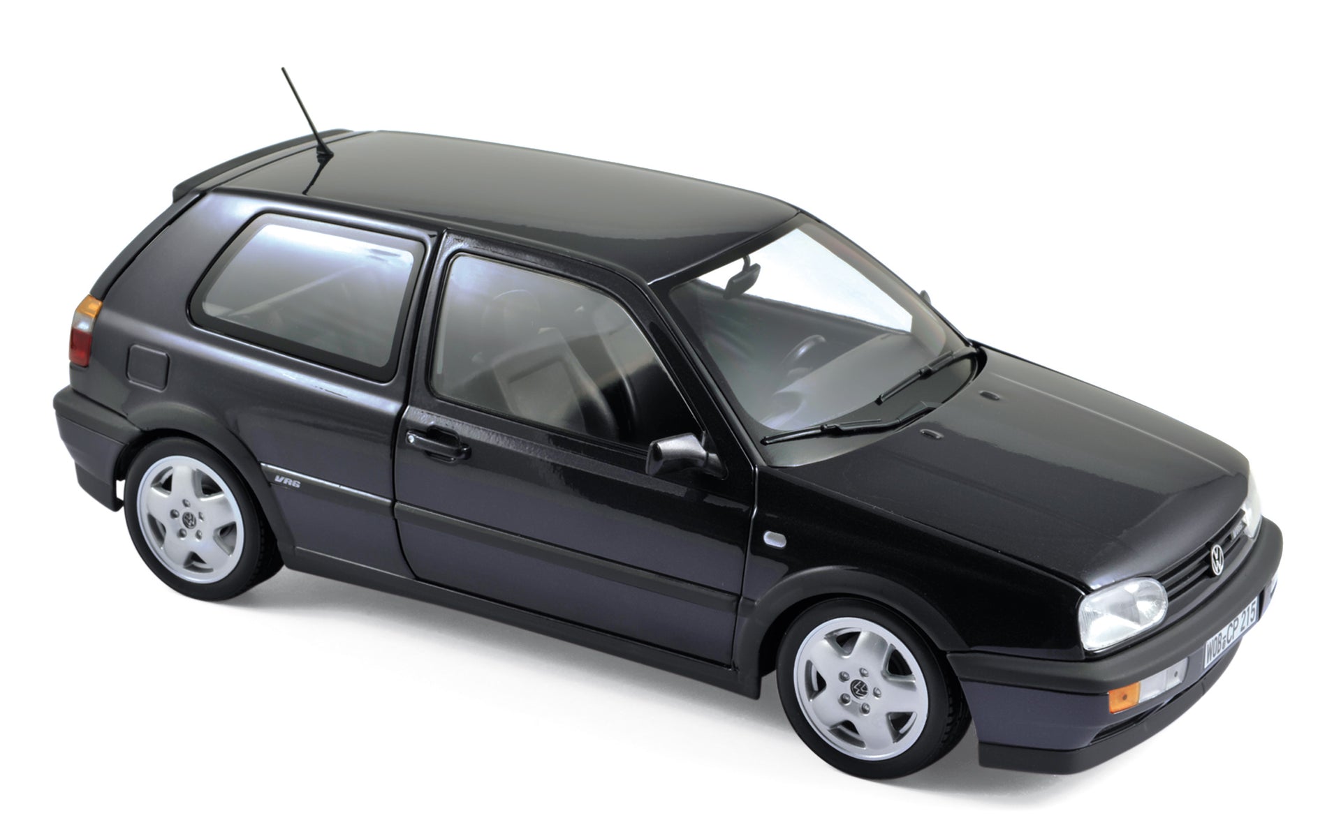 VW Golf VR6 1996 Purple metallic 1:18 – Norev - Main Image