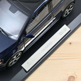 VW Golf GTI 2013 Bleu nuit métallisé 1/18 - 200pcs