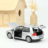 VW Golf GTI 1998 Silver 1:18