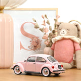 VW 1303 1973 Pastell Pink Geburtspaket 1:18