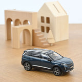 Peugeot 5008 GT Celebes Blau 2020 1:43