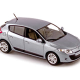 Renault Megane berline 2009 - Gris Platine 1/43