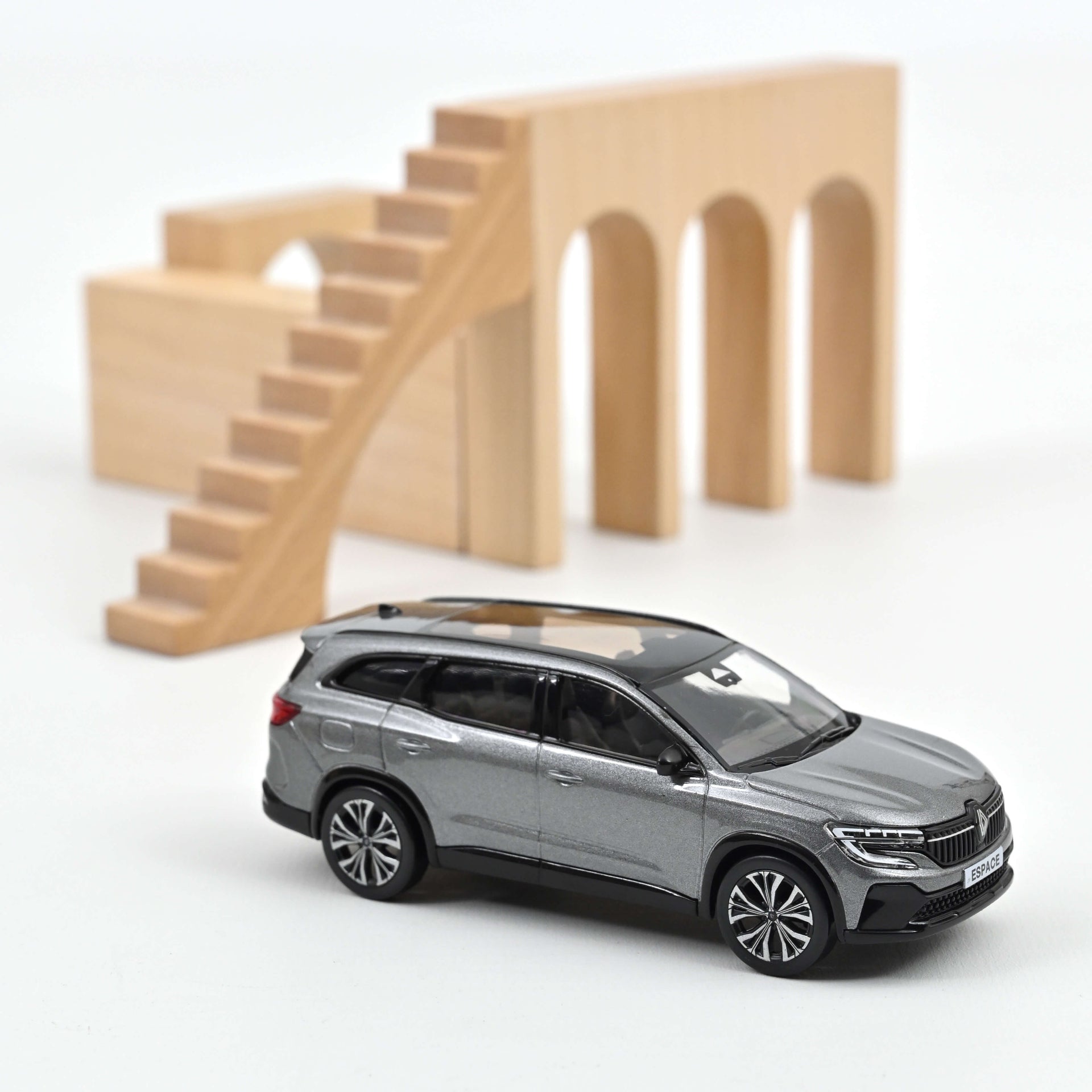 CITROËN C5 Aircross 2022 Blanc Nacré et Noir Voiture de Collection NOREV 1/43 CITROËN C5 Aircross 2022 Blanc Nacré et Noir Voiture de Collection NOREV 1/43